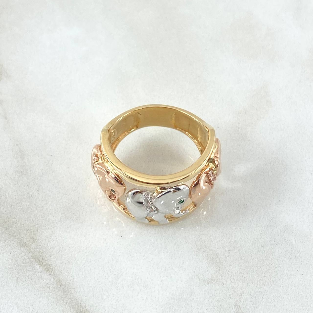 Trio Elephant Ring 9.15gr / Size 7 1/2 / White and Green Zircons Three 18K Golds