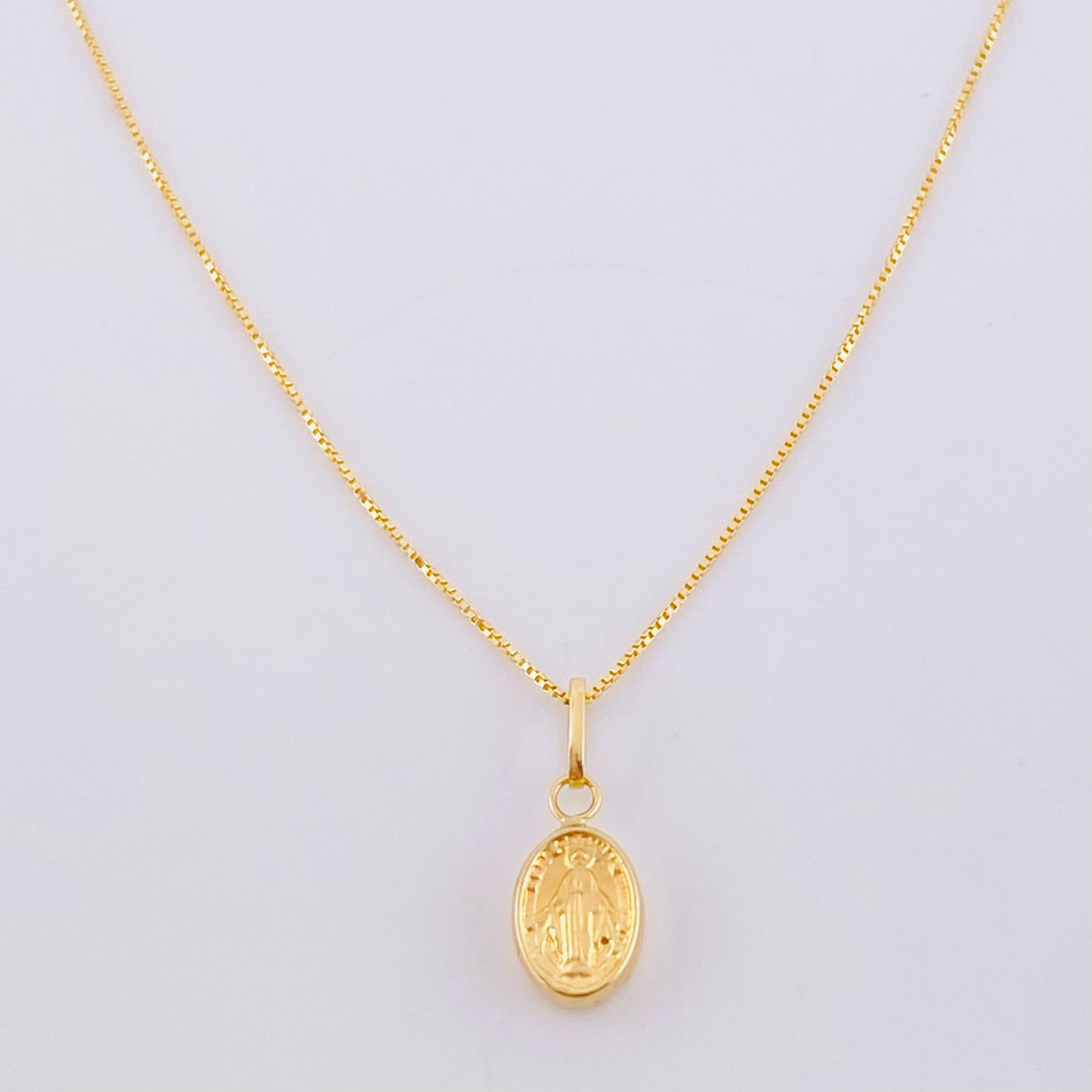 Set Cadena Veneciana + Dije Virgen De La Milagrosa / 1.25 g / 15 3/4 in Oro Amarillo 18K