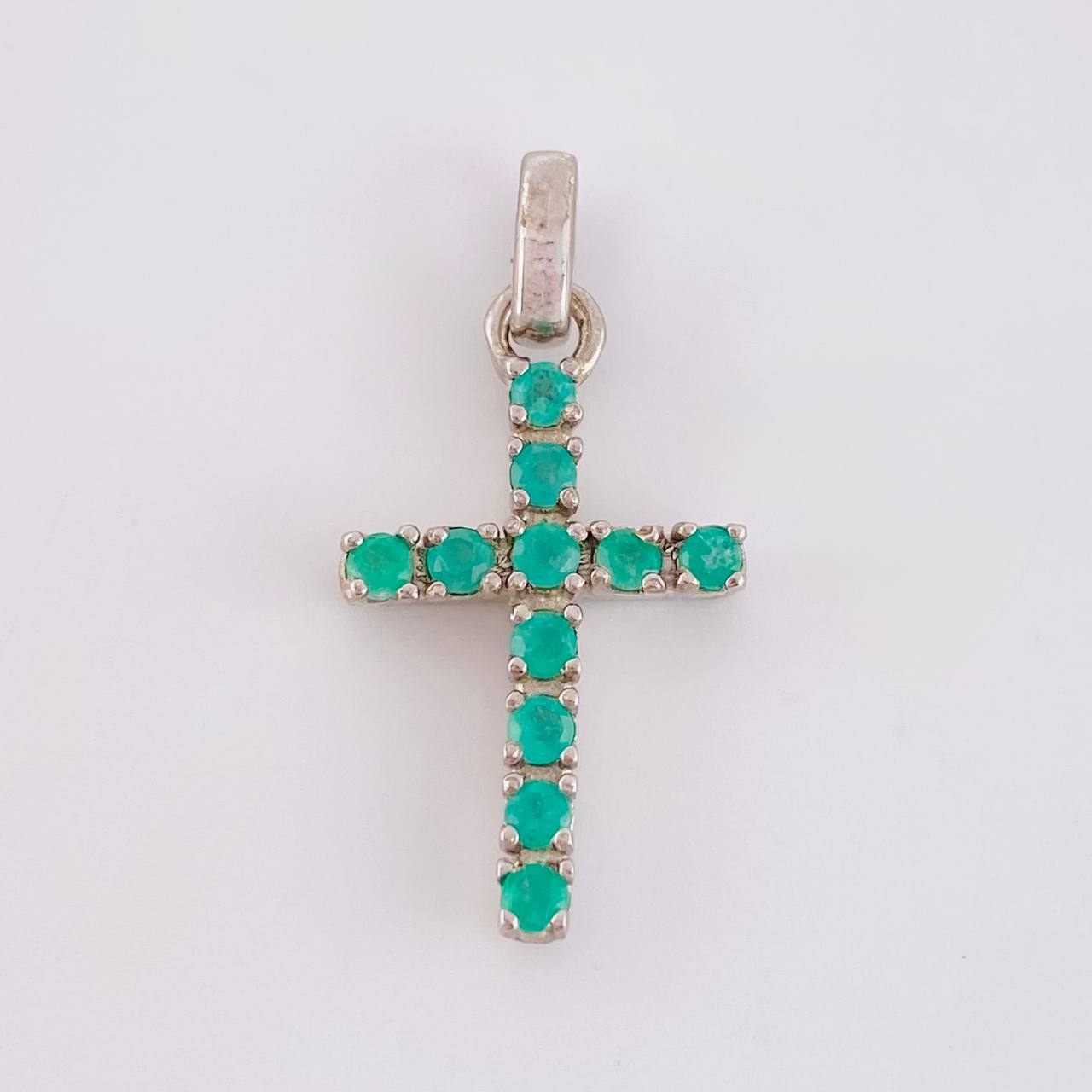 Pendant Cross Emeralds 0.4 Pts 1.4 g / 1 in Silver 925