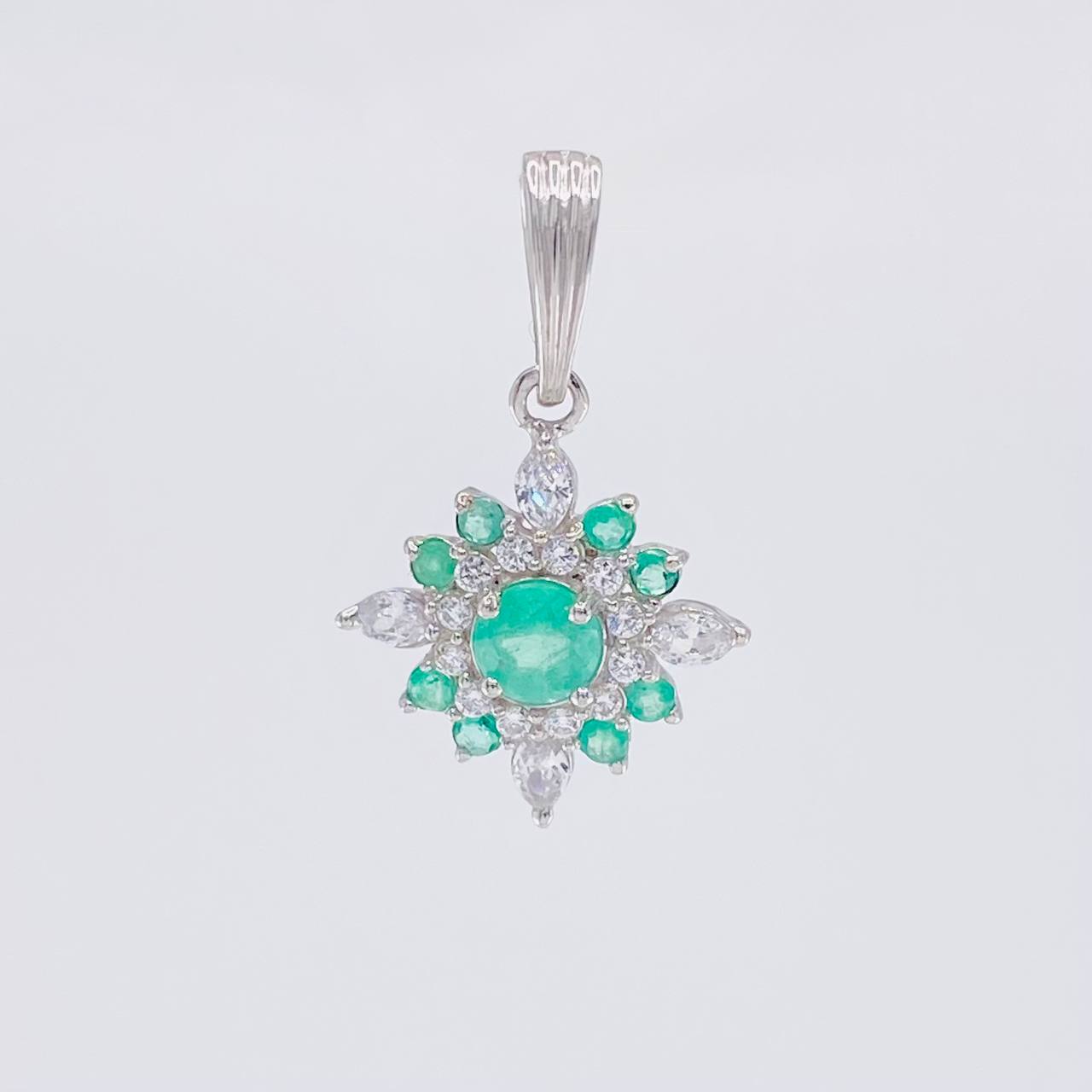 Dije Flor Mandala Esmeraldas 0.45 Pts 1.05 g / 1 in Plata 925