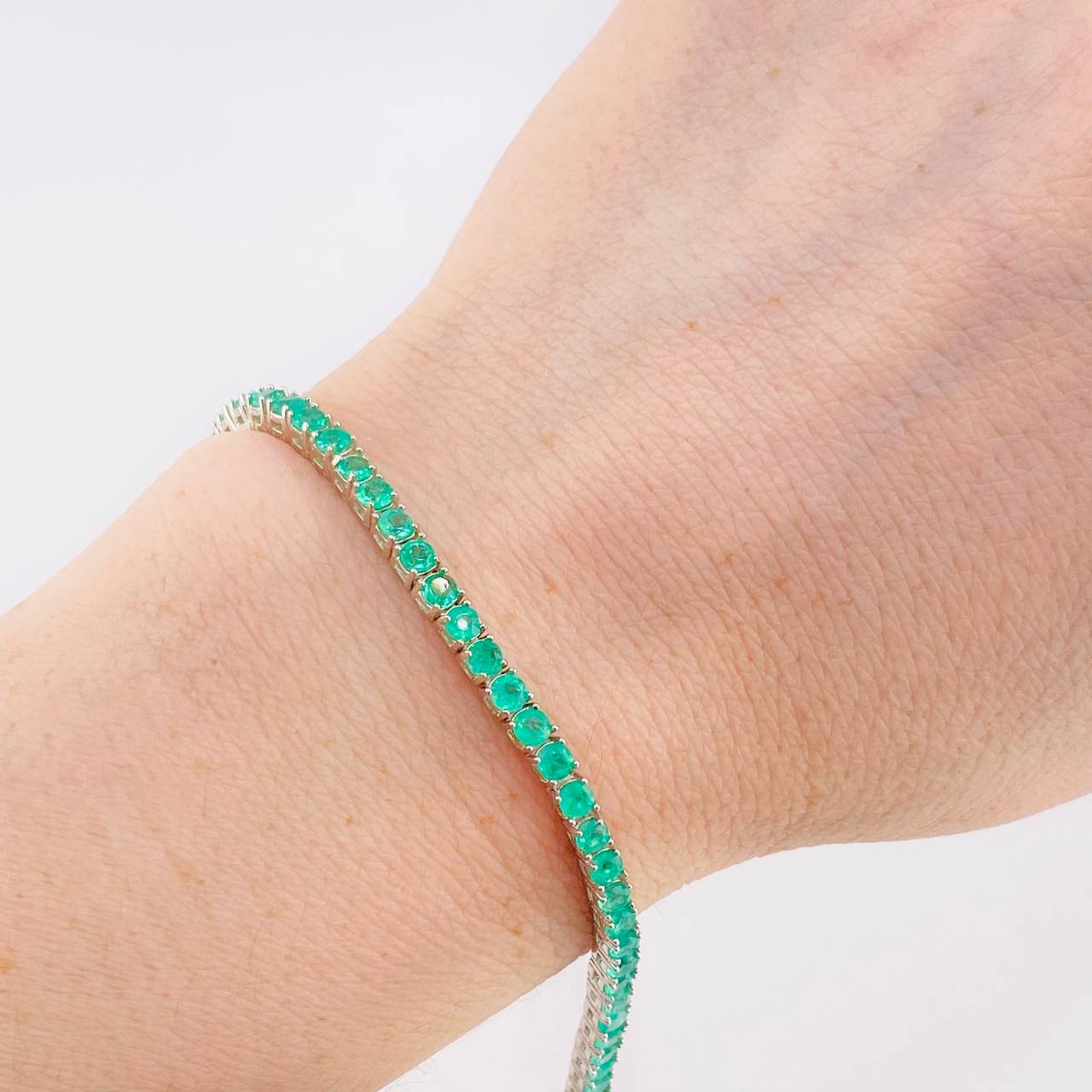 Tennis Bracelet Emeralds 3.47Qts 8 g / 7 1/2 in / 2.9 mm Sterling Silver 925