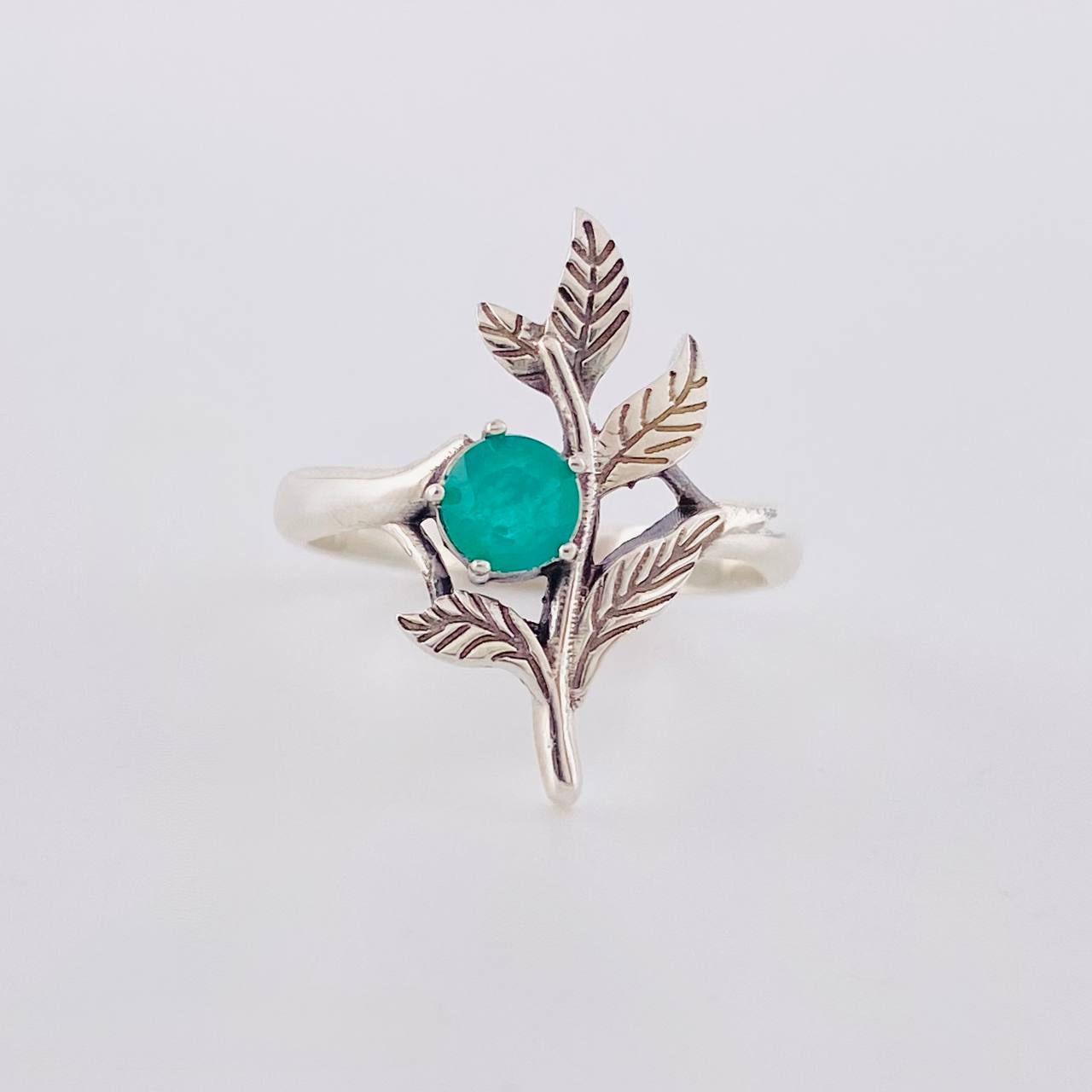Anillo Hojas Laurel Esmeralda 0,03 Pts 2.35 g / T5 Plata 925
