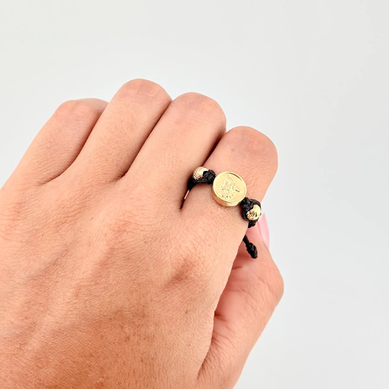 Anillo Tejido Negro Herraje San Miguel Bolas Diamantadas 0.75 g / T5 3/4 Oro Amarillo 18K