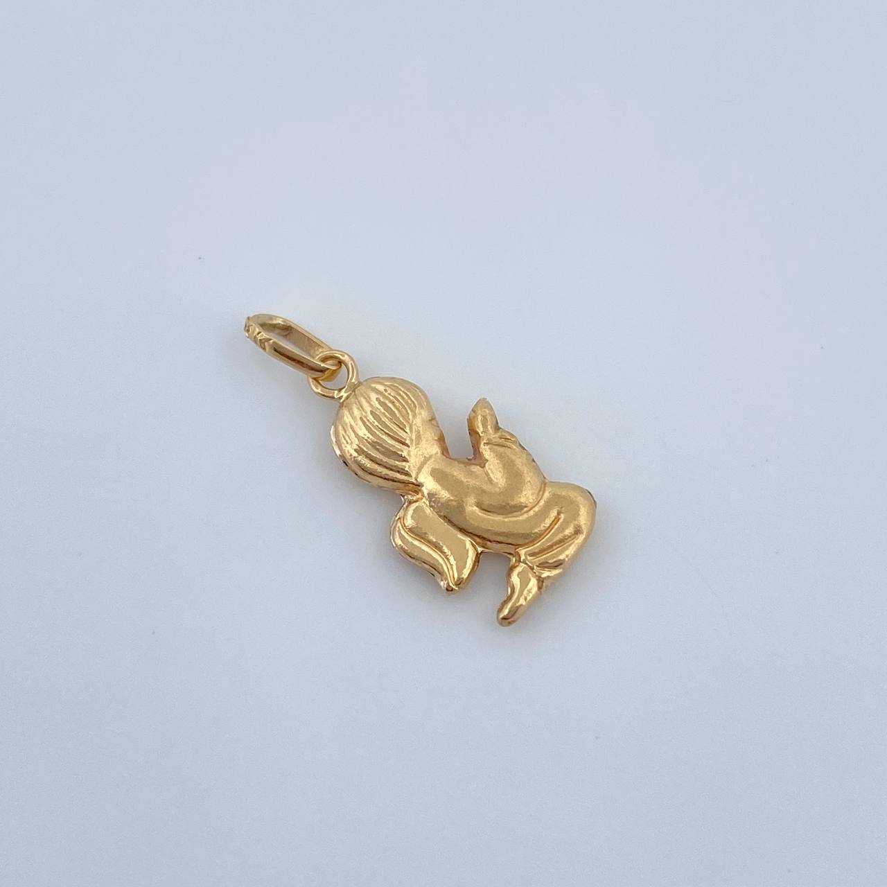 Pendant Guardian Angel 0.5gr / 3/4 in / 18K Gold