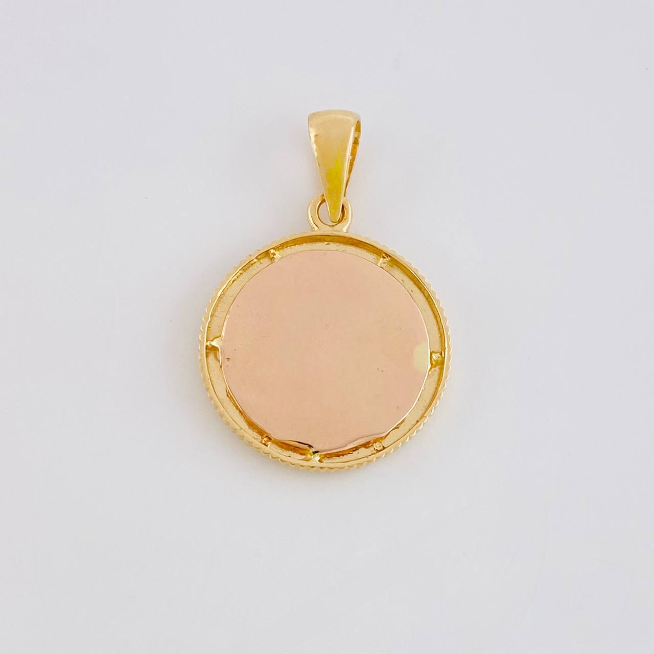 Dije Circulo ancla diamanatado 2.8g / 1 in Tres Oros 18K