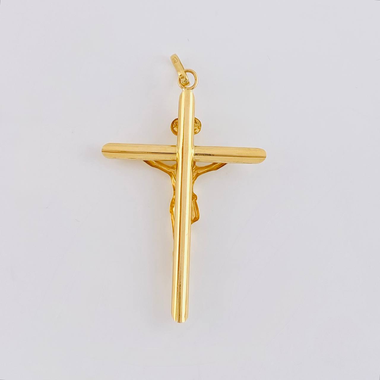 Dije Cruz Cristo Puntas Planas 2.55 g / 2 1/4 in Oro Amarillo 18K