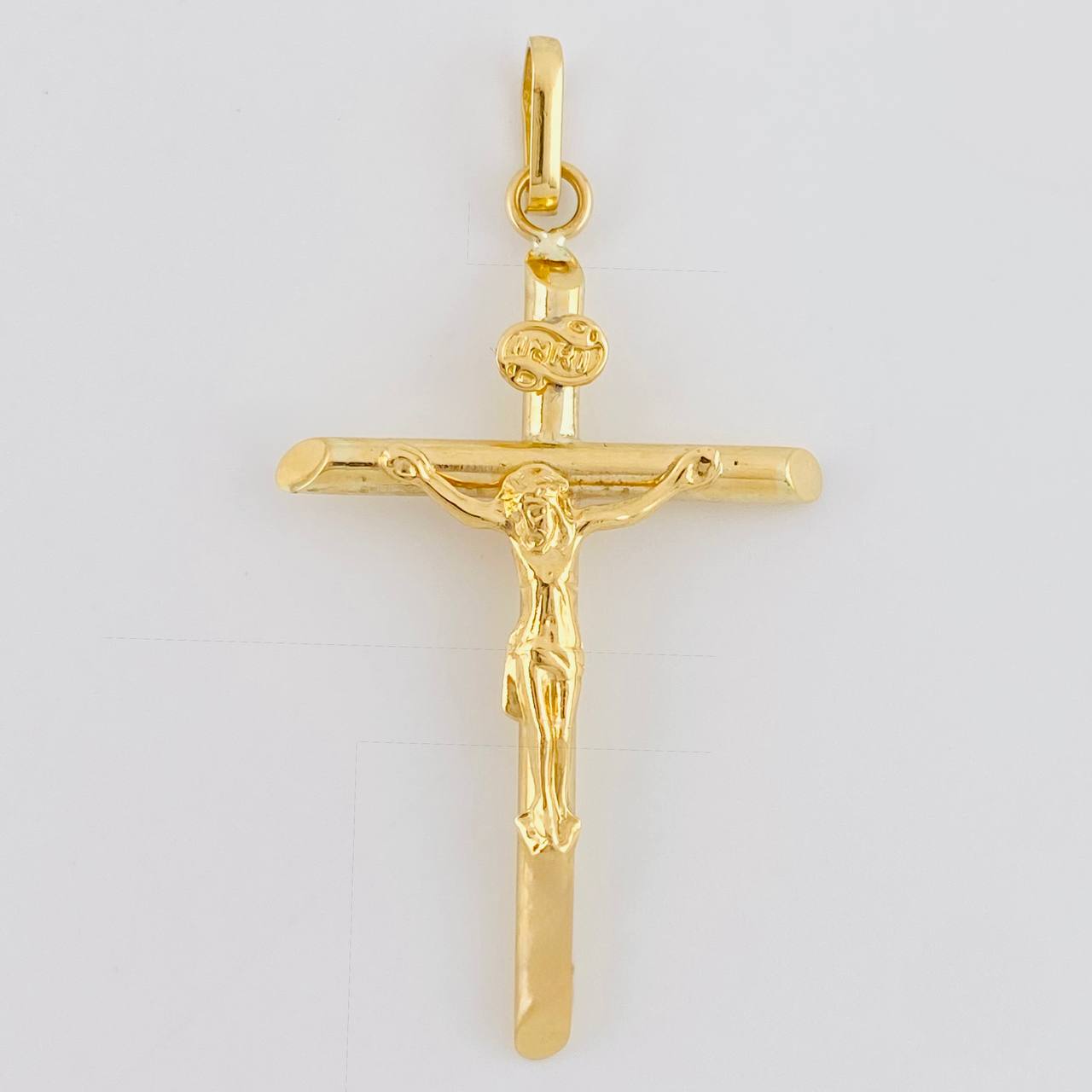 Dije Cruz Cristo Puntas Planas 1.55 g / 1 3/4 in Oro Amarillo 18K