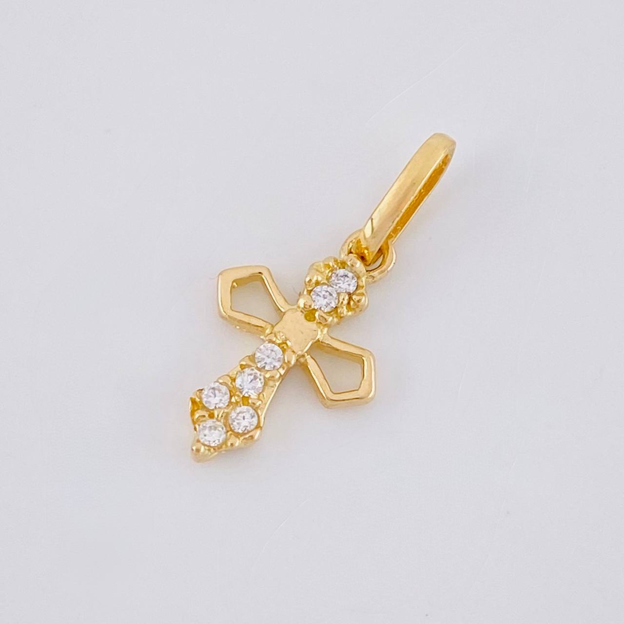 Dije Cruz Puntas Flechas 0.75g / 3/4 in Oro Amarillo 18K