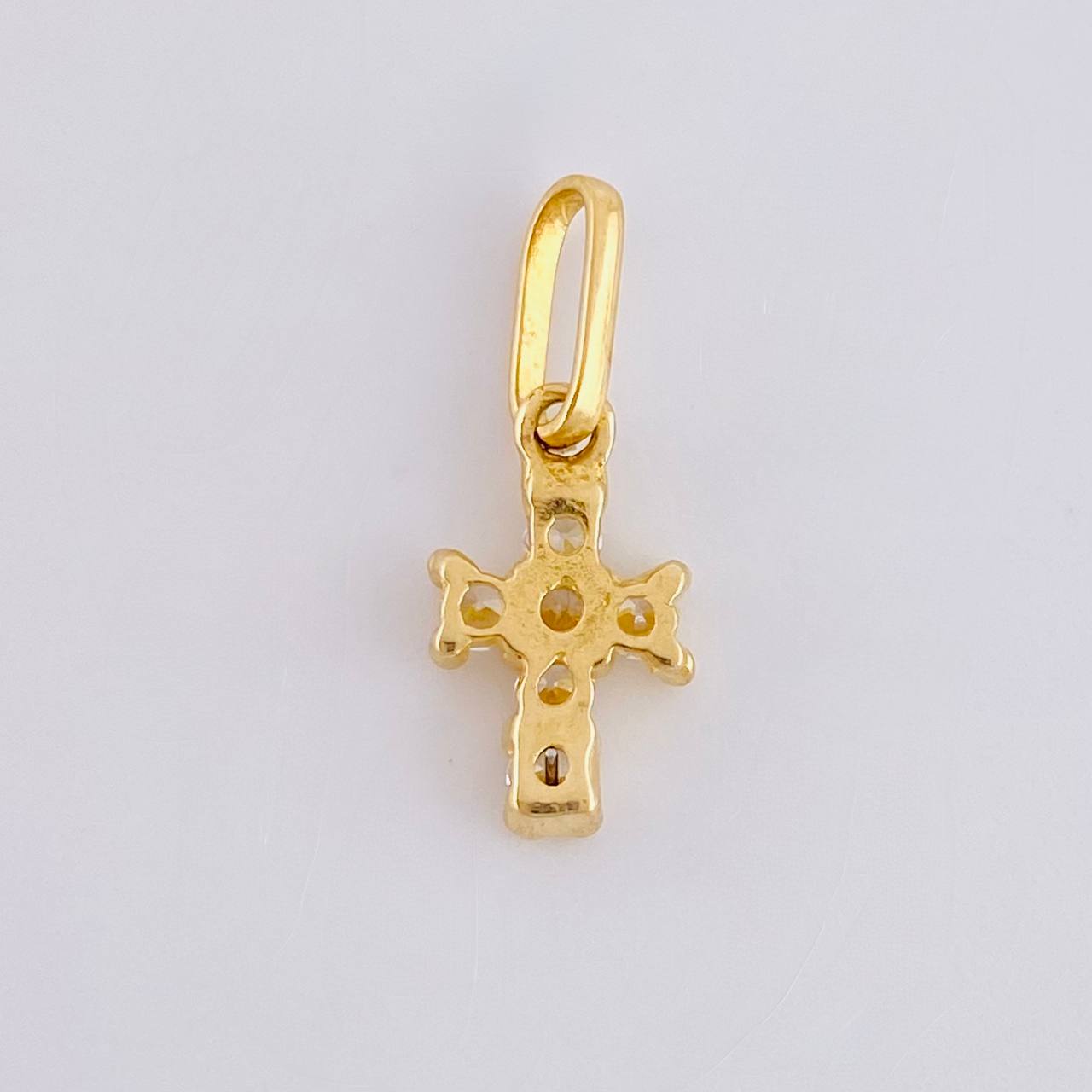 Dije Cruz Cuatro Garras 0.7g / 1/2 in Oro Amarillo 18K