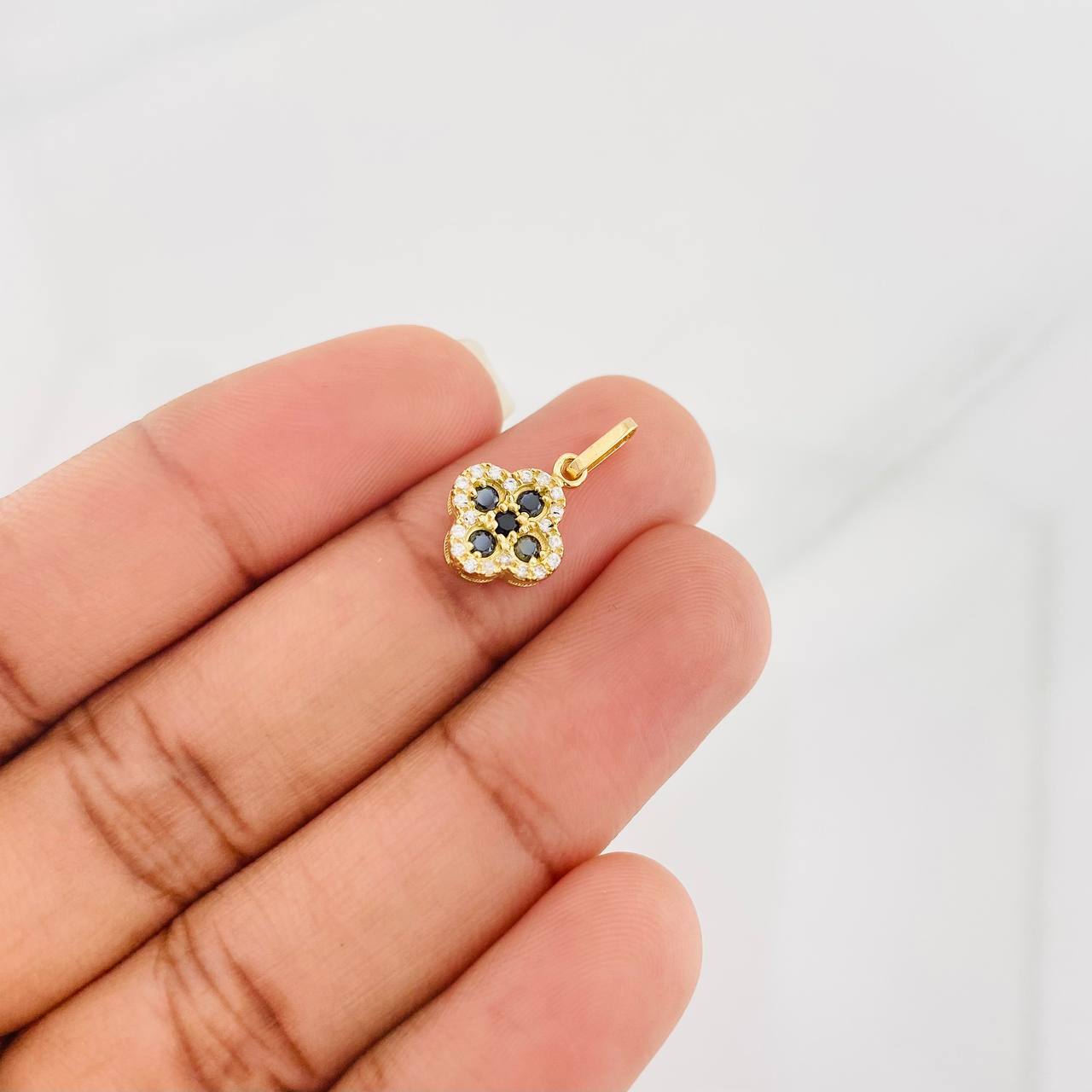 Dije Trebol 1.15g / 3/4 in Oro Amarillo 18K