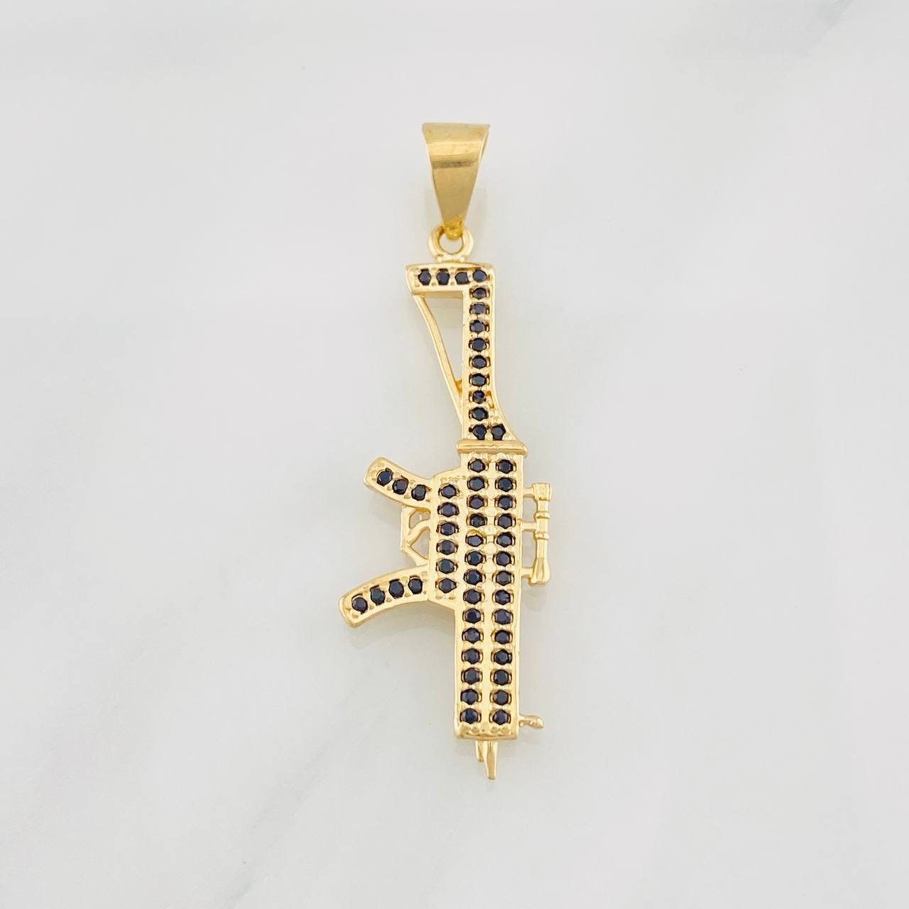 Dije Fusil 3.25g / 1 3/4 in Oro Amarillo 18K