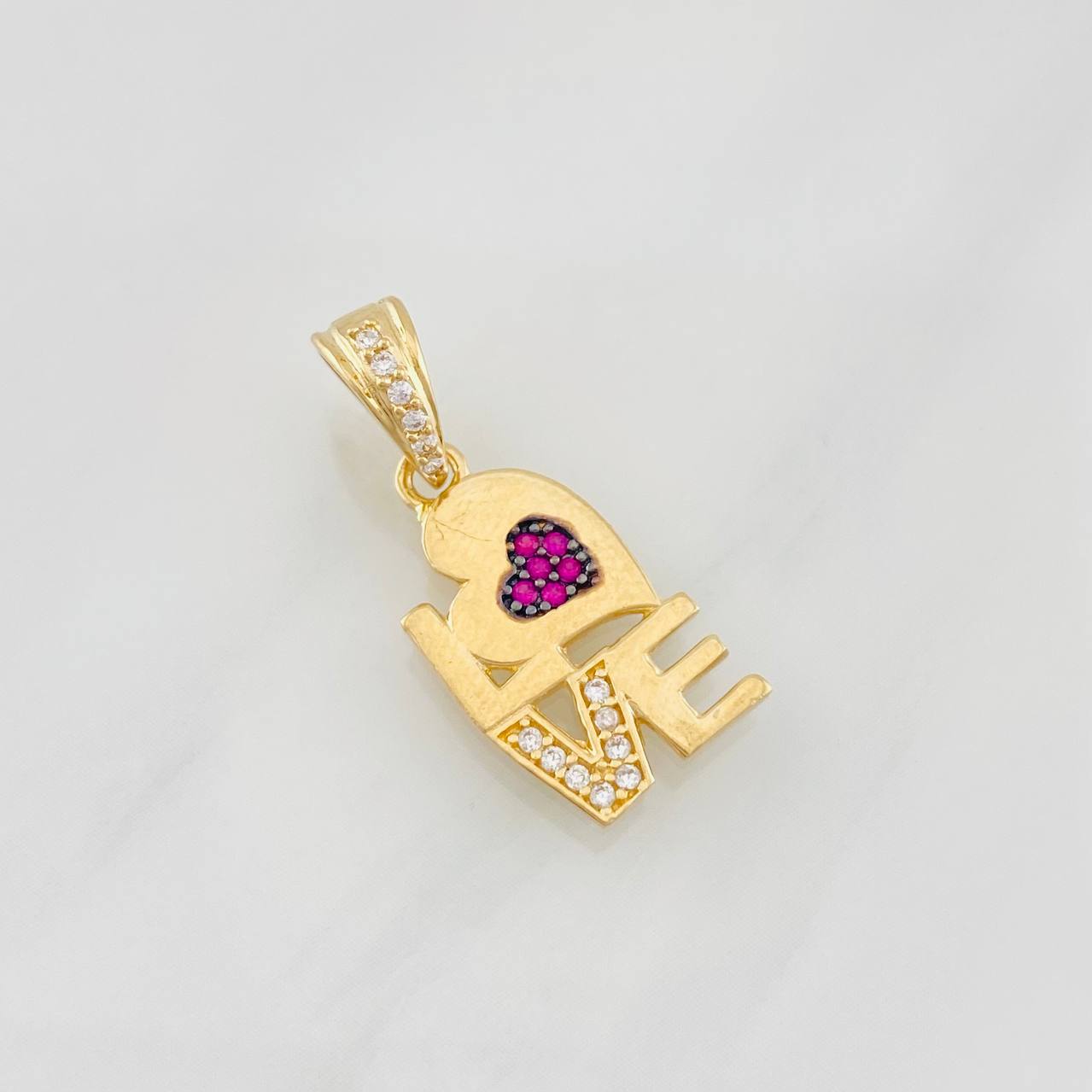 Dije Love Corazon 1.55g / 1 in Dos Oros Negro Amarillo 18K
