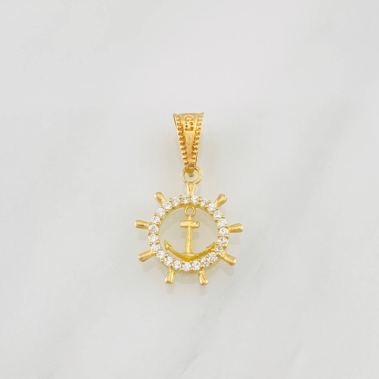 Dije Ancla Timon 0.85g / 3/4 in Oro Amarillo 18K