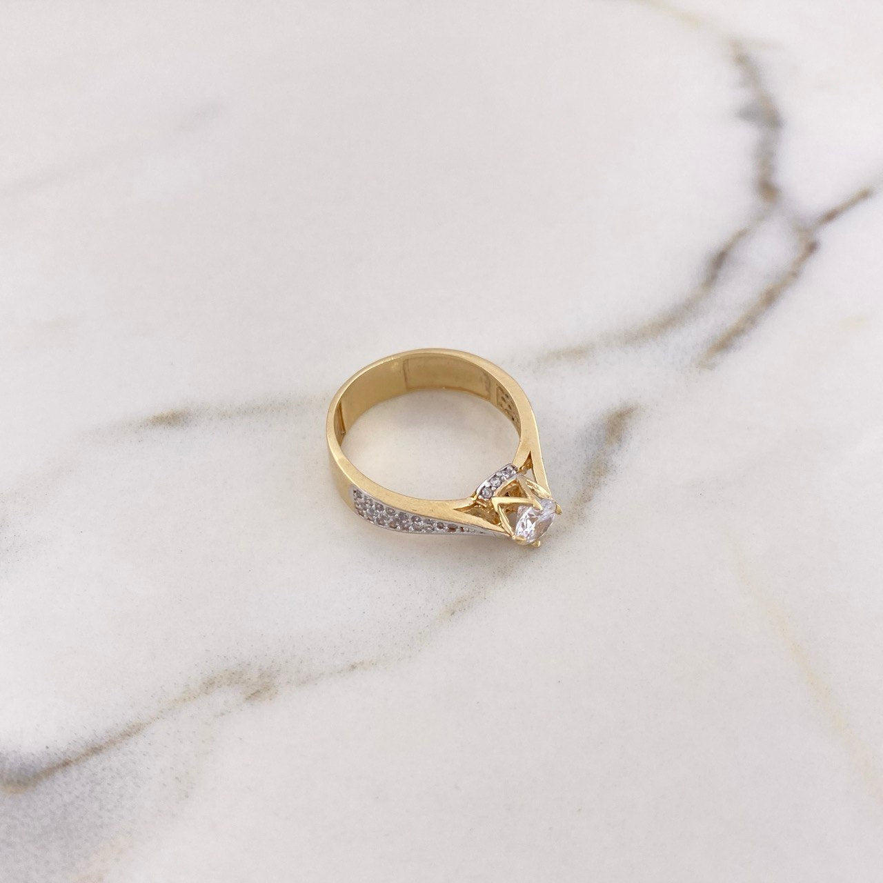 Ring Solitaire Bridge Crown 4.25gr / Size 7 3/4 / White Zircons Two-tone Yellow and White Gold 18K #