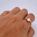 Anillo Trebol 2.75gr / T6 1/4 / Nacar Blanco Circones Blancos Oro Amarillo 18K &