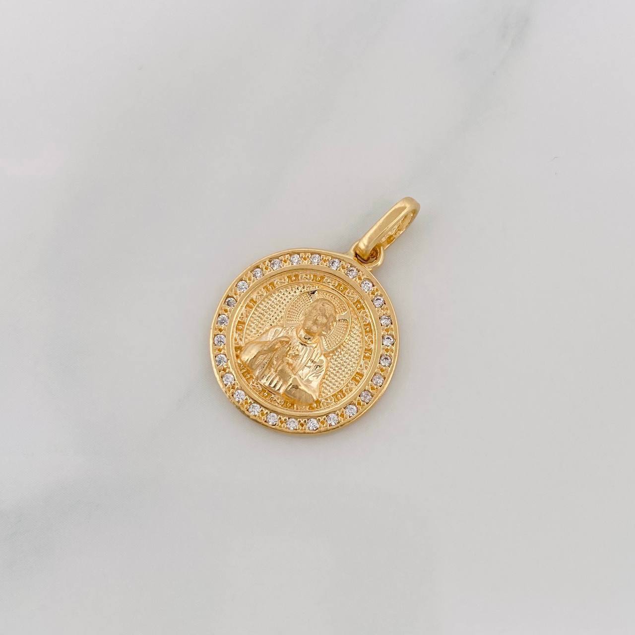 Dije Medalla San Benito 2.65g / 1 in Oro Amarillo 18K