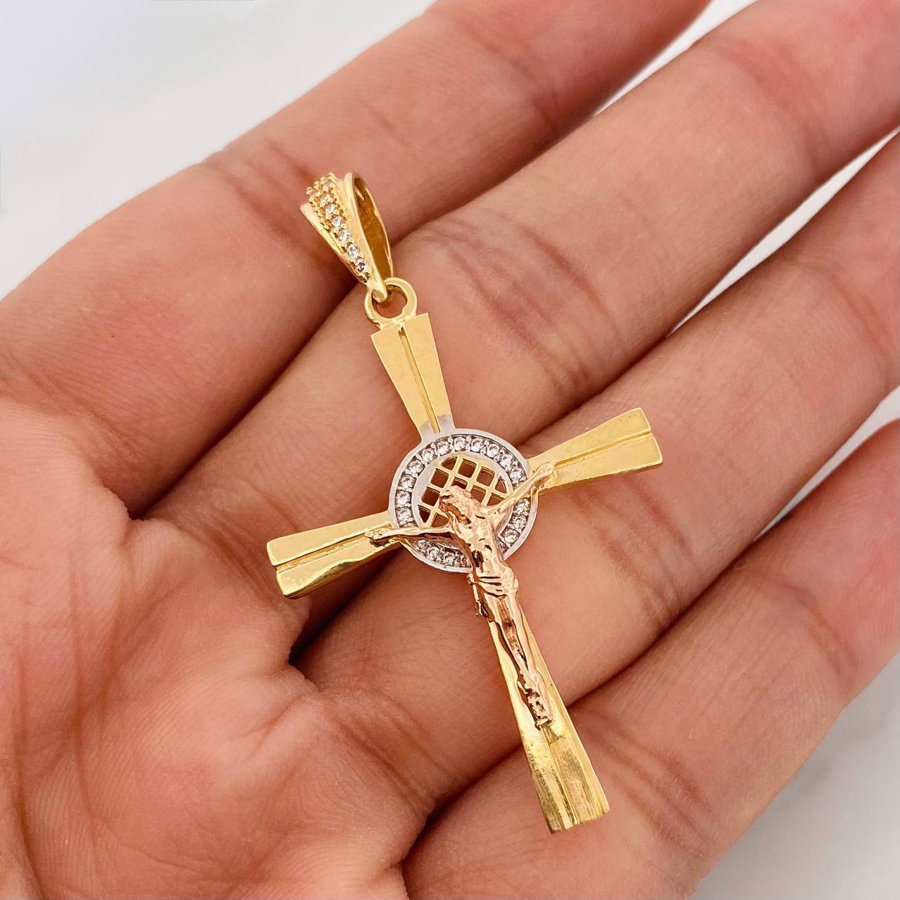 Dije Cruz Cristo 4.4g / 2 in Tres Oros 18K
