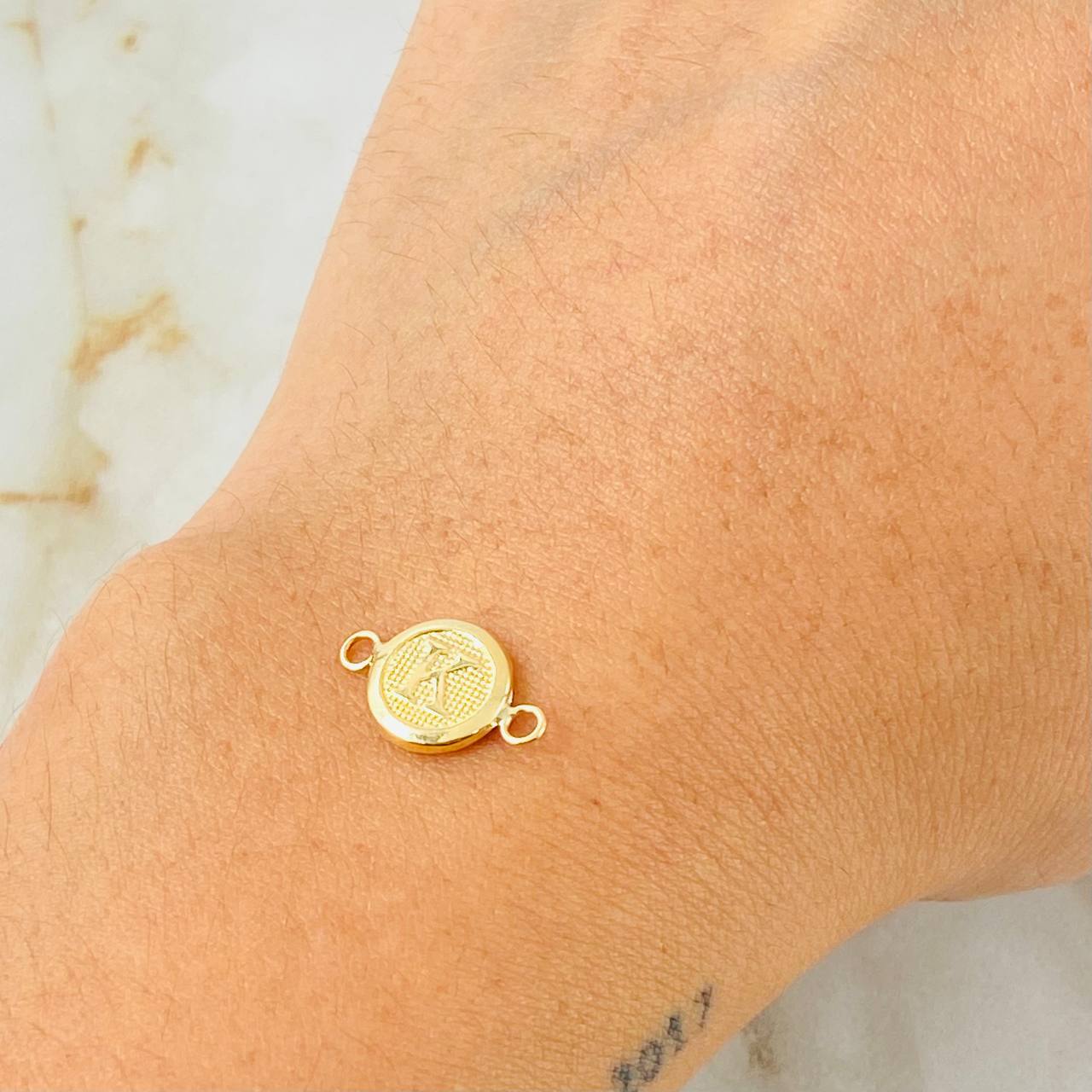 Herraje Letra K 0.45gr / 1/2 in / Oro Amarillo 18K