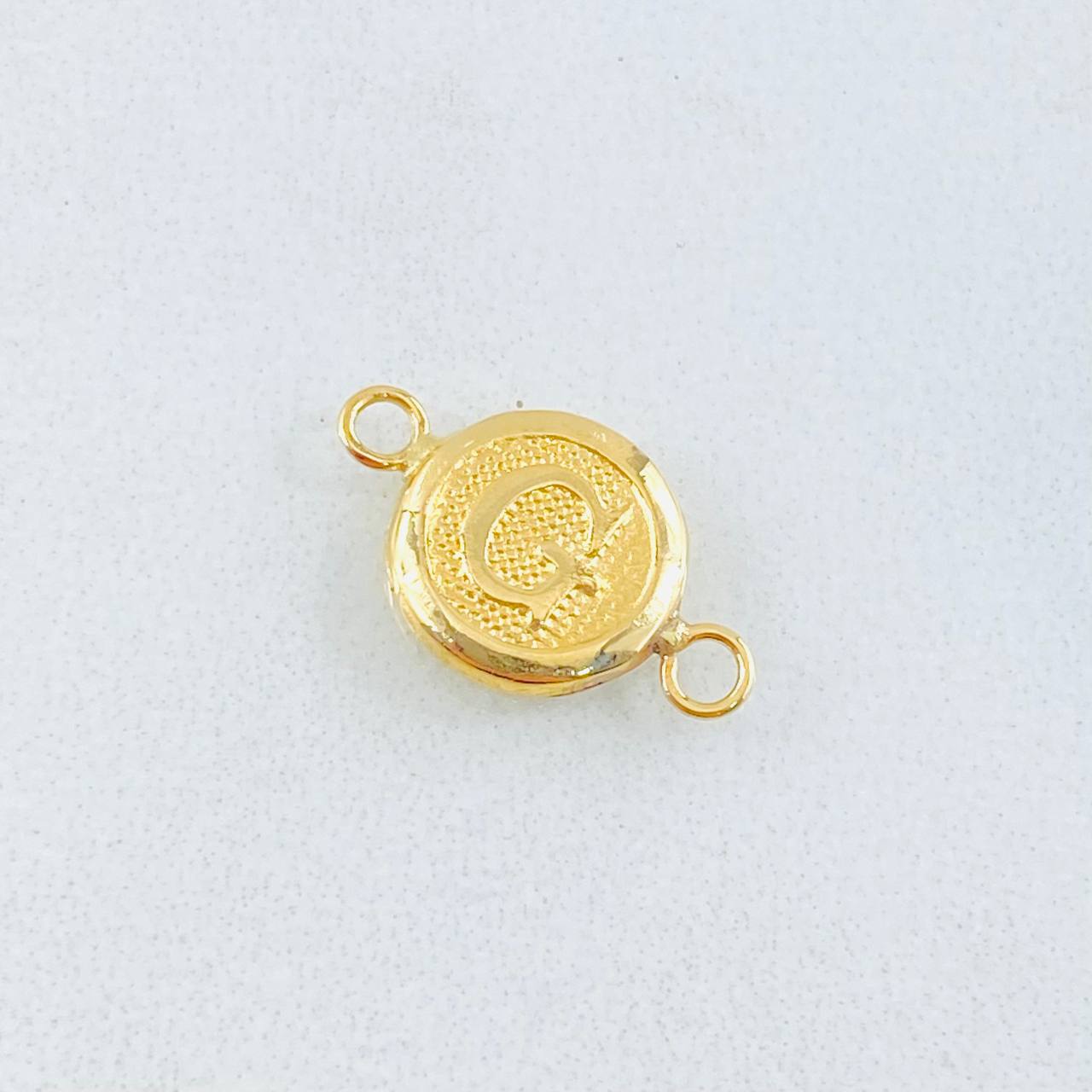 Herraje Letra G 0.4gr / 1/2 in / Oro Amarillo 18K