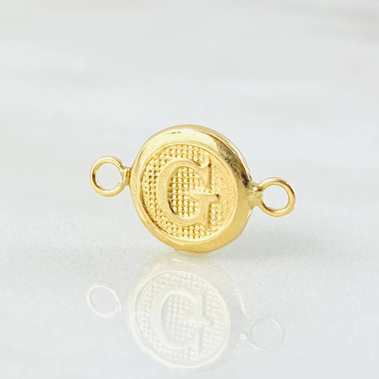 Herraje Letra G 0.4gr / 1/2 in / Oro Amarillo 18K *