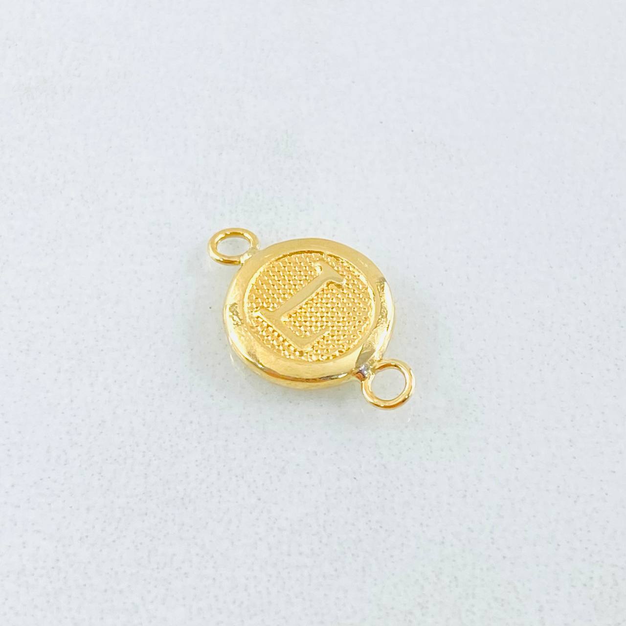 Herraje Letra L 0.45gr / 1/2 in / Oro Amarillo 18K *