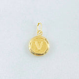 Dije Letra V 0.4gr / 3/4 in / Oro Amarillo 18K ©