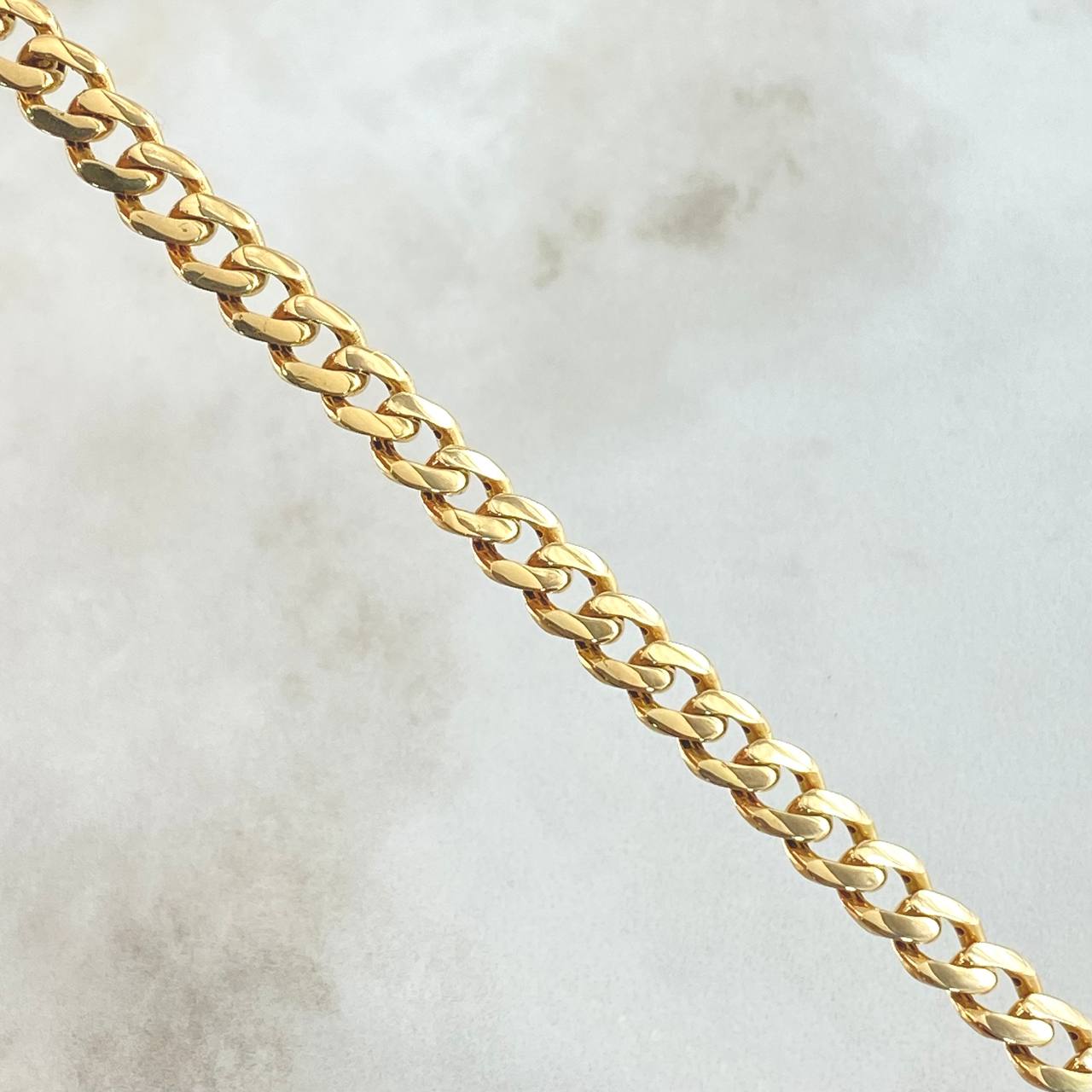 Cadena Cubana 20.8gr / 45cm / 6mm Oro Amarillo 18K