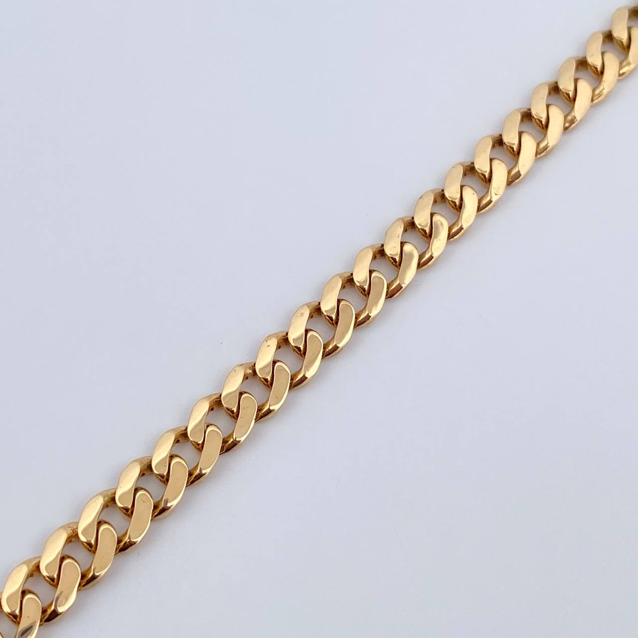 Pulso Cubano 9.4gr / 19.6cm / 5.7mm Oro Amarillo 18K &