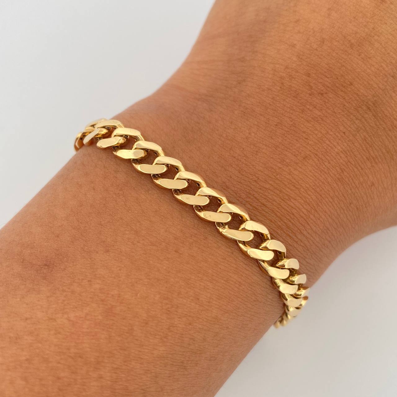 Pulso Cubano 9.4gr / 19.6cm / 5.7mm Oro Amarillo 18K &