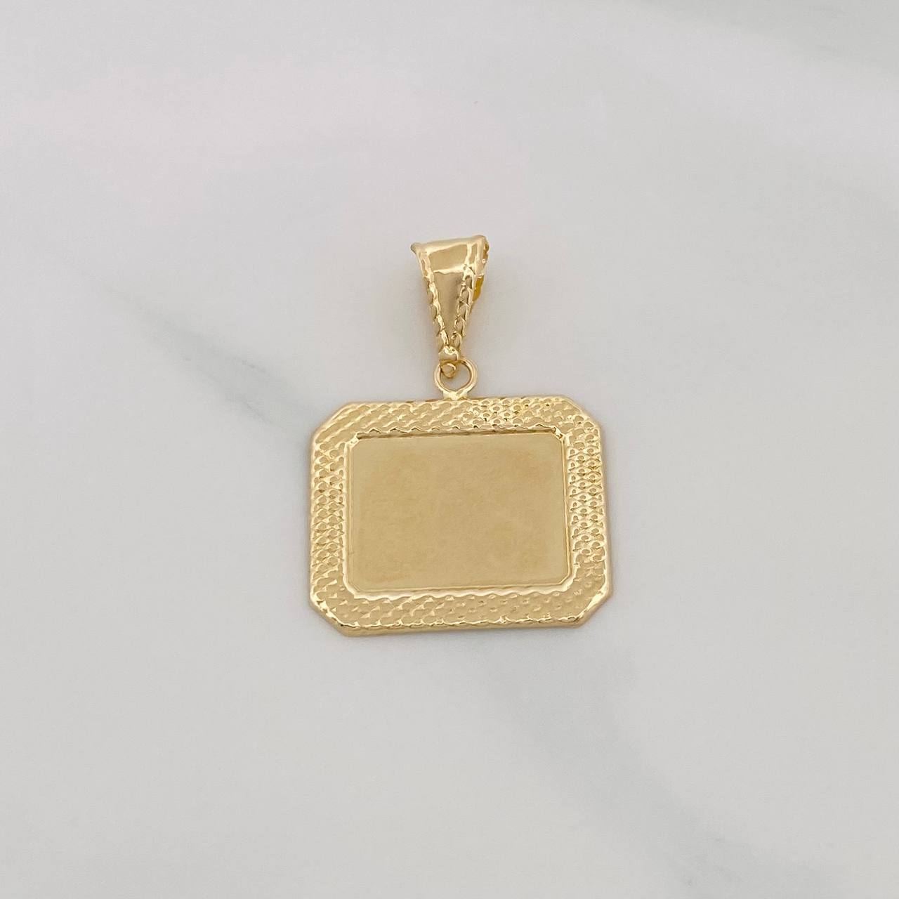 Pendant Rectangular Plate 1.15g / 1 in 18K Yellow Gold
