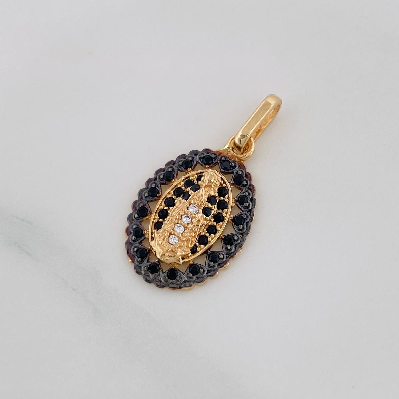 Pendant Guadalupe Virgin Medal 1.95g / 1 in Two-Tone Black Yellow 18K Gold