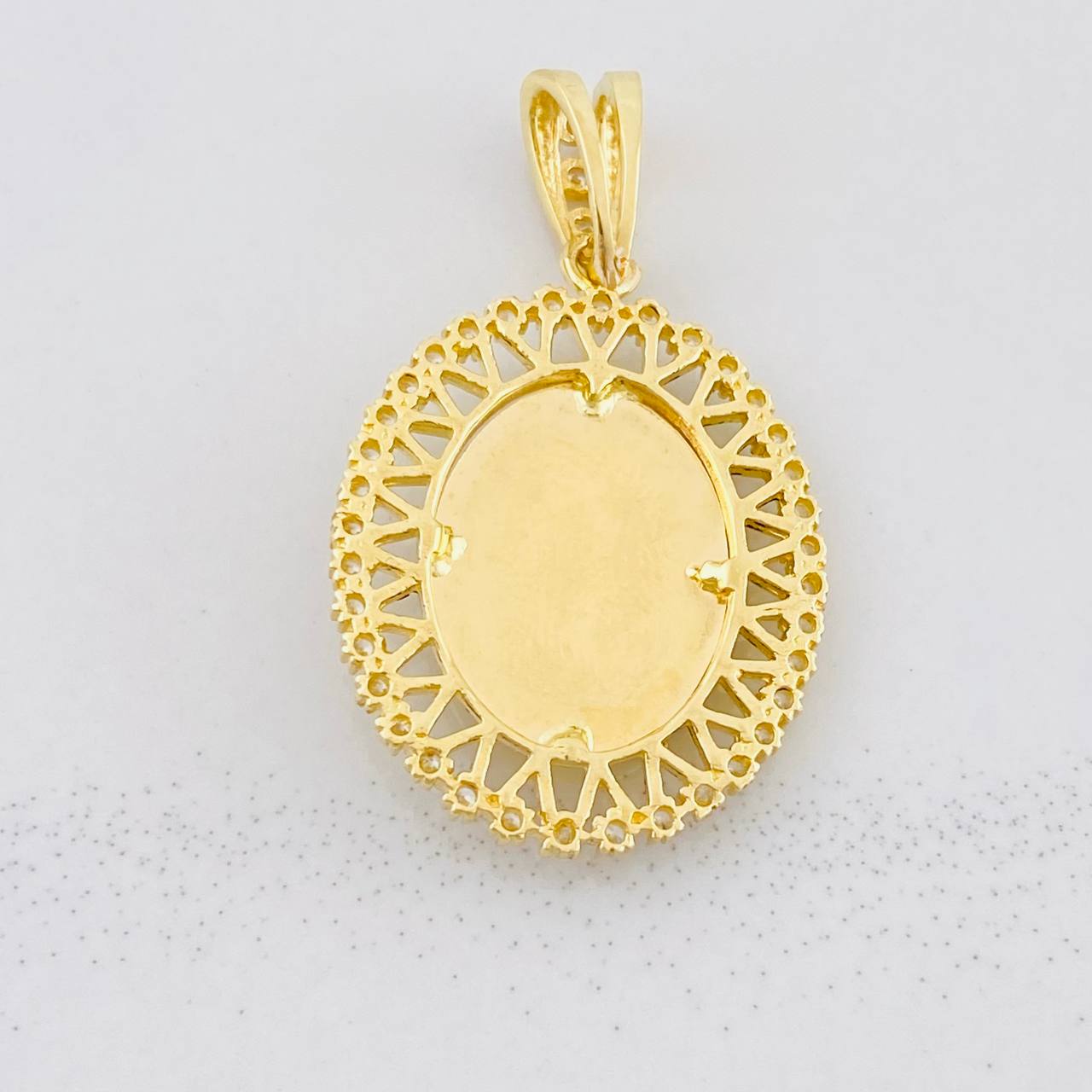 Pendant Virgin of Guadalupe 4.65g / 1 1/2 in Yellow Gold 18K
