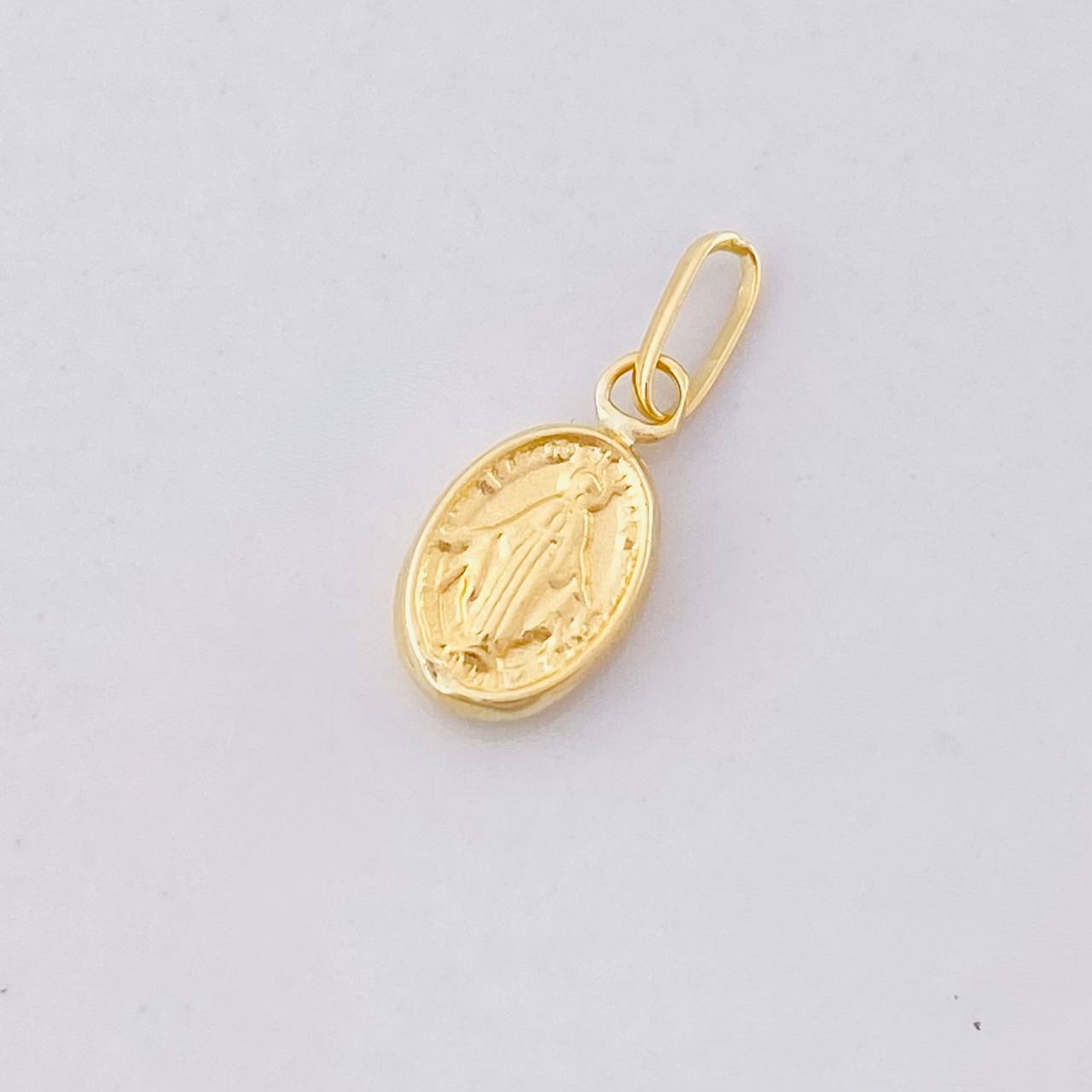 Pendant Miraculous Virgin 0.3g / 1/2 in Yellow Gold 18K