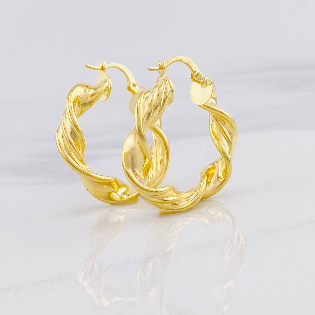 Hoop Earrings Nico 5.3g / 1 1/4 in Yellow Gold 18K