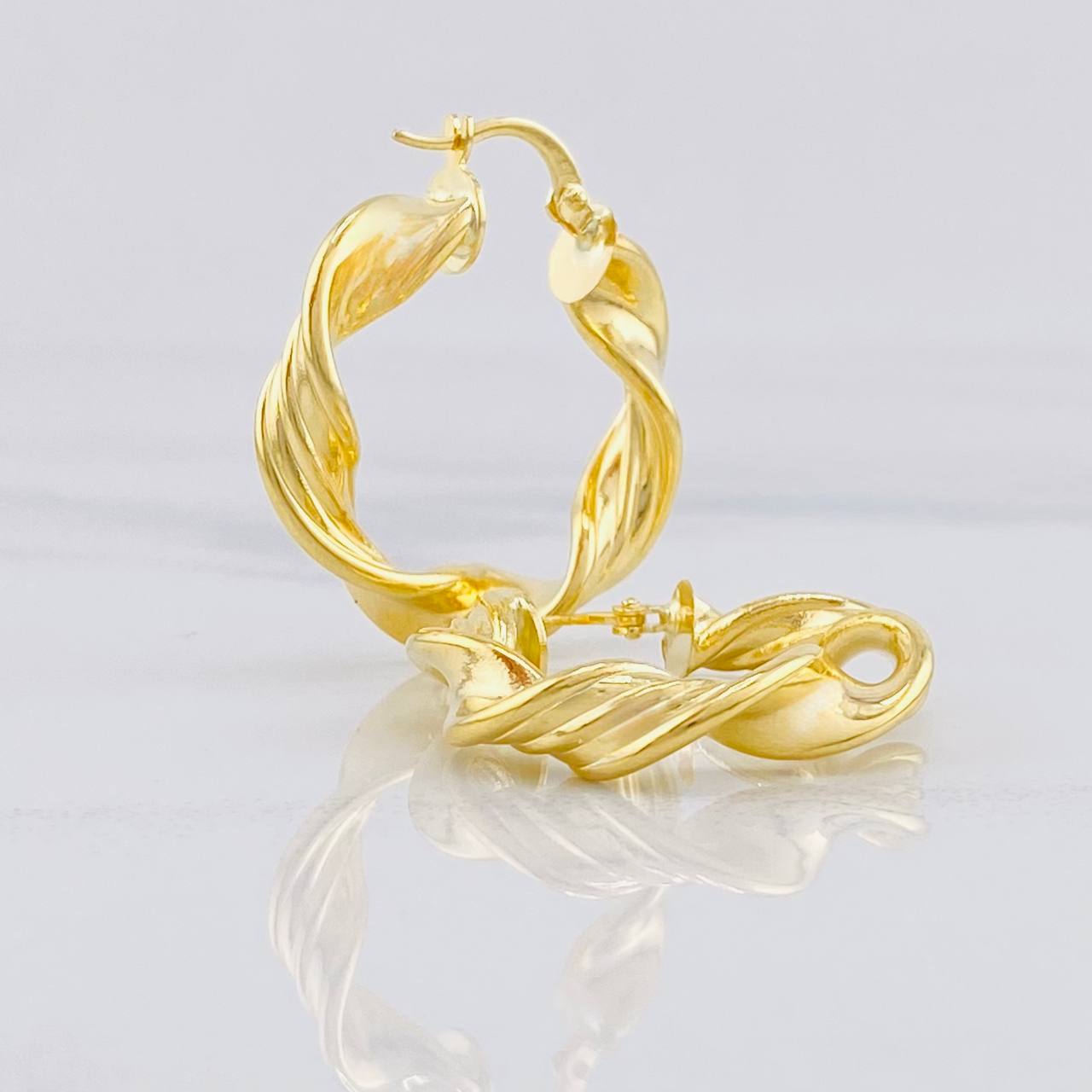 Hoop Earrings Nico 5.3g / 1 1/4 in Yellow Gold 18K