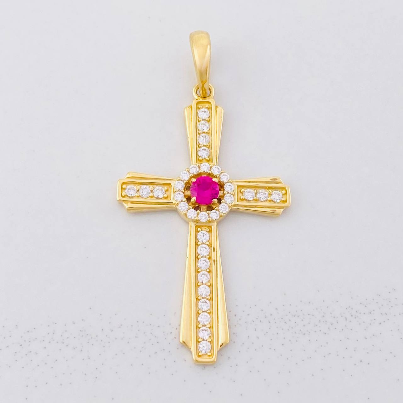Pendant Central Halo Cross 3.9g / 1 1/2 in Yellow Gold 18K
