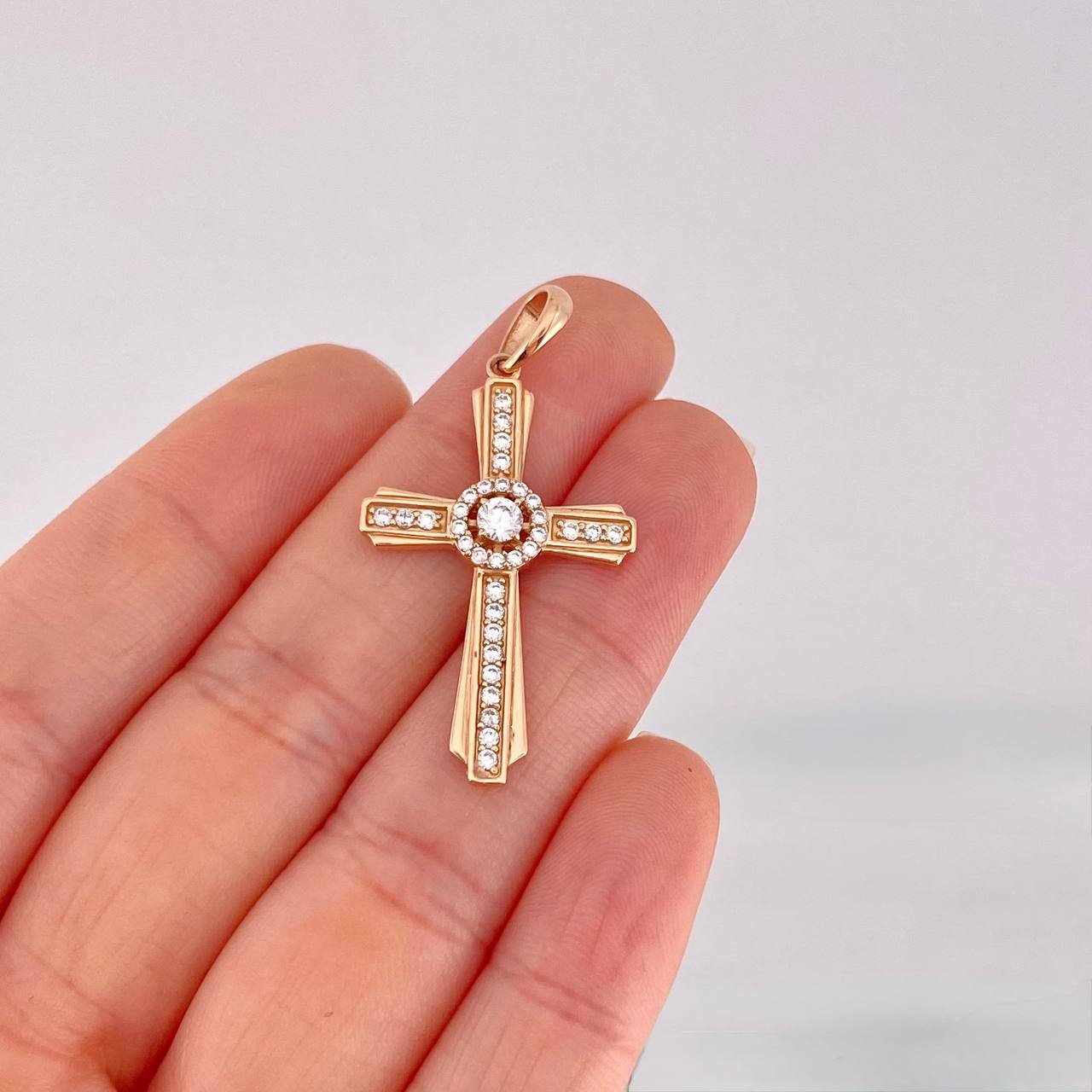 Pendant Central Halo Cross 3.85g / 1 1/2 in Rose Gold 18K