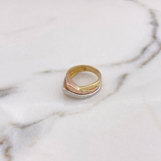 Alliance Ring 5.2gr / Size 6 1/2 / Three 18K Golds #