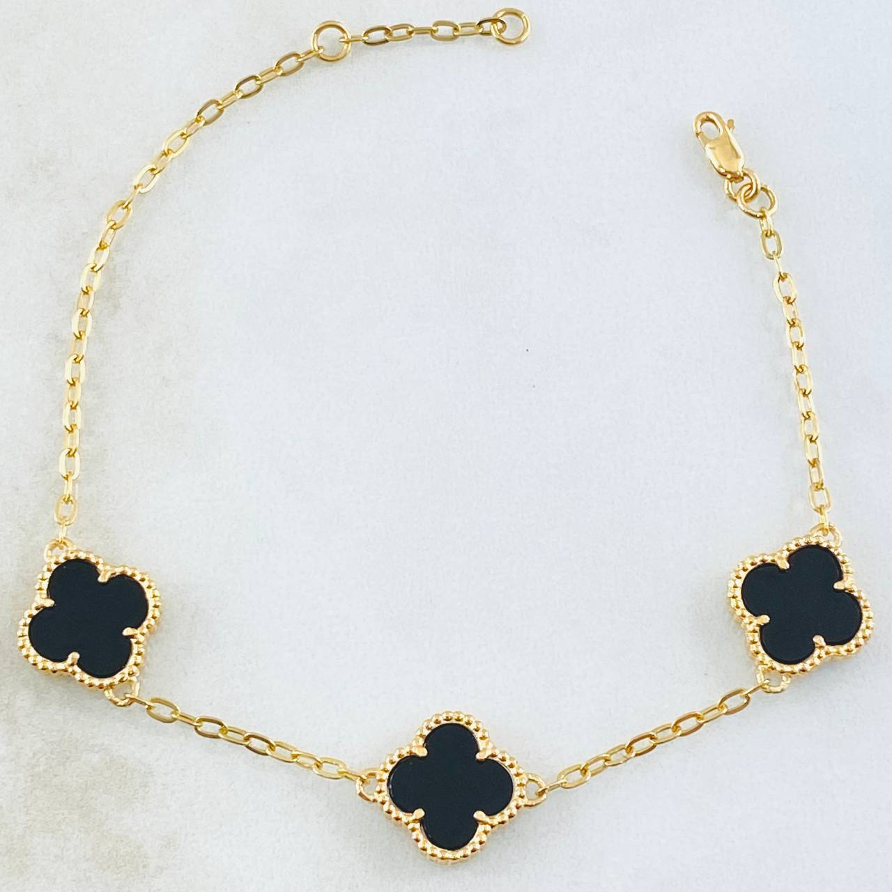 Clover Bracelet Black 4.8gr / 7 1/2 in / 18K Yellow Gold Nac.Esp.