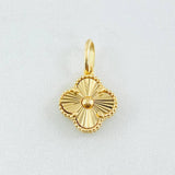 Clover Pendant 2gr / 3/4 in / 18K Yellow Gold Special Finish *