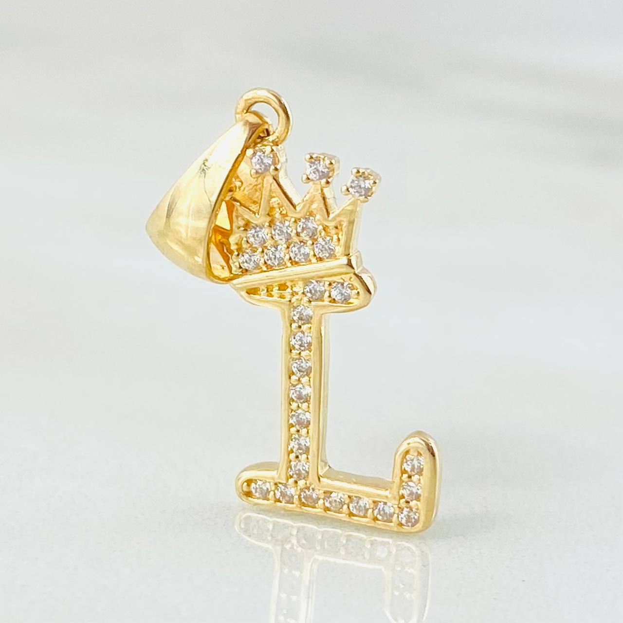Pendant Crown Letter L 1.6gr / 1 in / 18K Yellow Gold ©