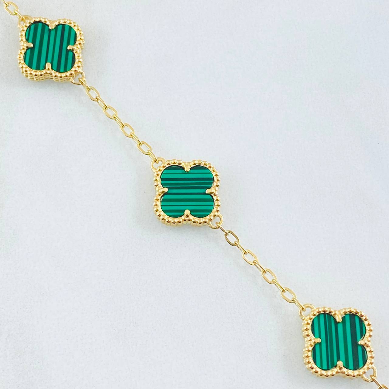 Pulso Aro Seguido Trebol Verde 5.9gr / 8 1/2 in / 10mm Oro Amarillo Nac.Esp. 18K *