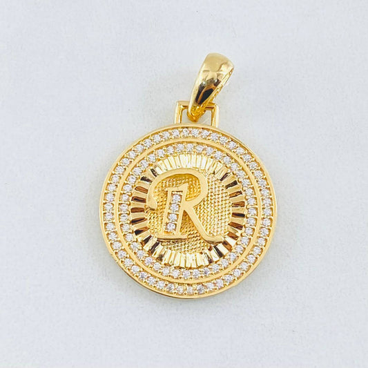 Dije Medalla Letra R 4.9gr / 1 1/4 in / Oro Amarillo 18K