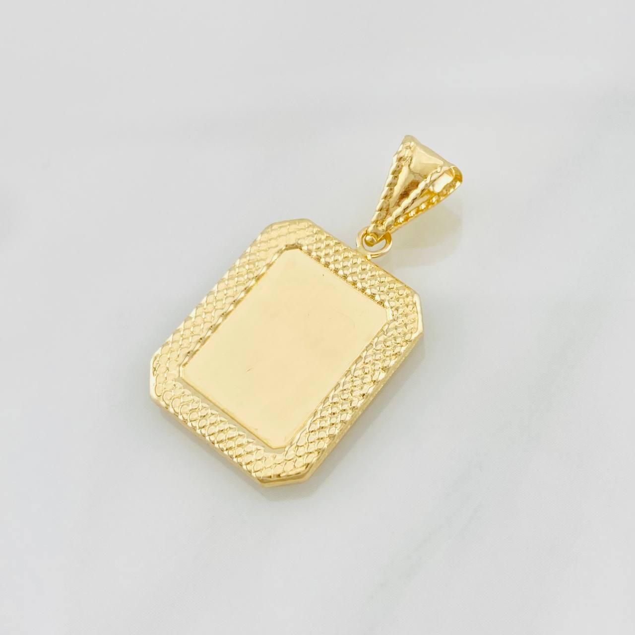 Pendant Plaque Framed Border 1.1g / 1 1/4 in Yellow Gold 18K