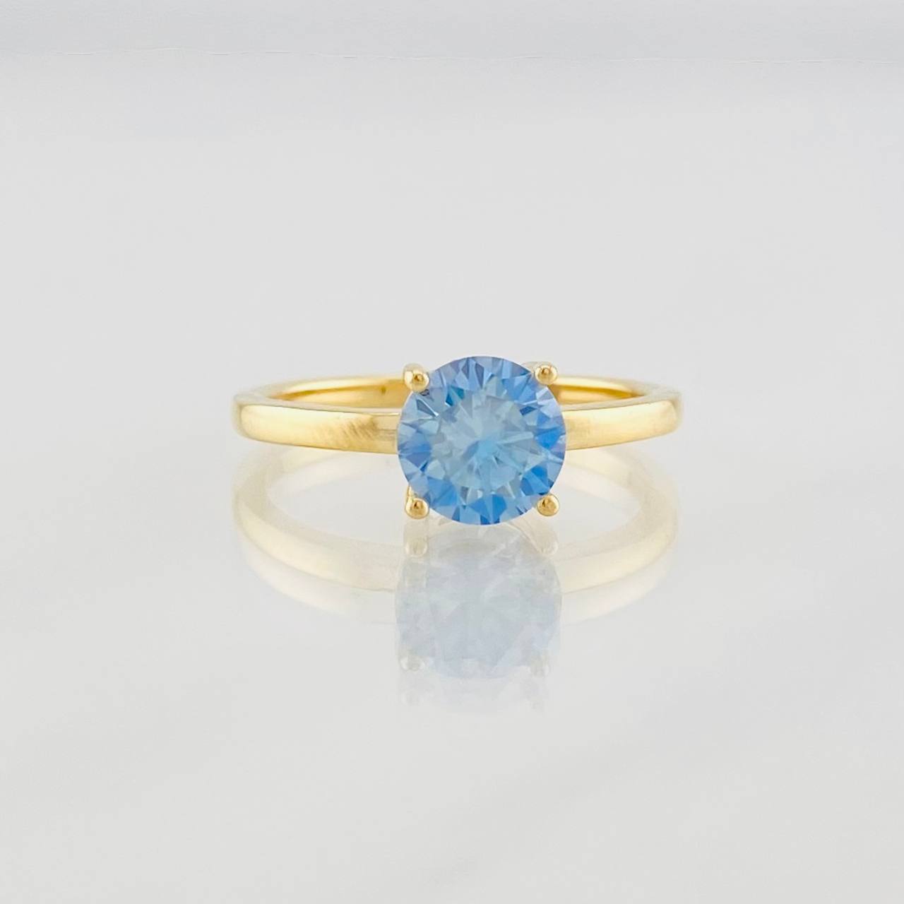 Anillo Solitario Moisanita 1 qts 2.55g / T5 3/4 Oro Amarillo 18K