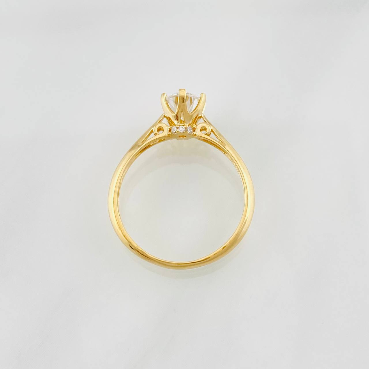 Solitaire Ring Moissanites 1.35cts 2.1g / T7 1/4 Yellow Gold 18K