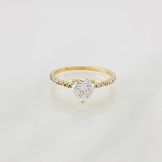Anillo Solitario Corazón Moisanitas 2.1 qts 1.85g / T7 Oro Amarillo 18K