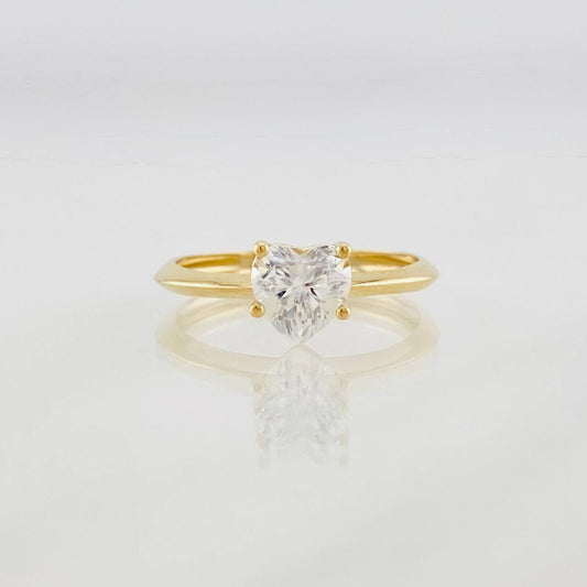 Anillo Solitario Corazón Moisanita 50 pts 1.6g / T6 Oro Amarillo 18K
