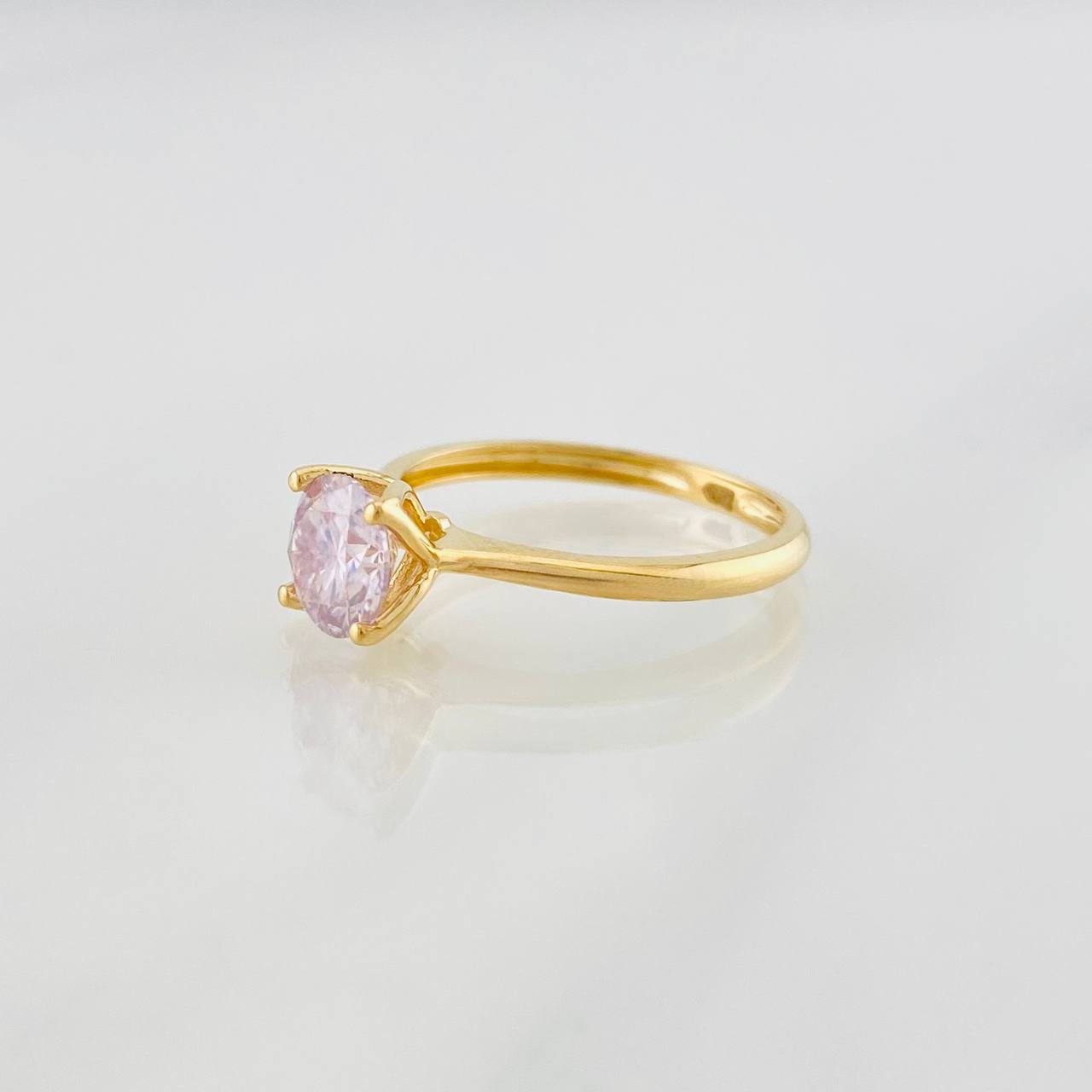 Solitaire Moissanite Ring 75 pts 1.9g / T6 Yellow Gold 18K