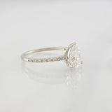 Solitaire Drop Moissanites Ring 2.35 Cts 1.8g / T6 3/4 White Gold 18K